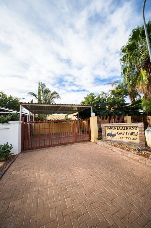 Tarentaalrand Guesthouse Upington Ngoại thất bức ảnh