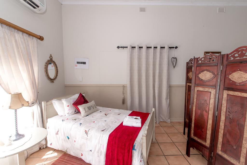 Tarentaalrand Guesthouse Upington Ngoại thất bức ảnh